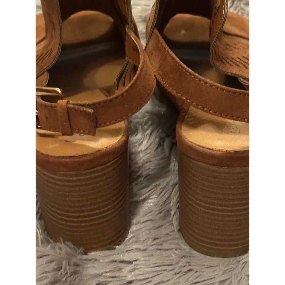 Universal Thread Brown Sling Back Peep-Toe Mule Heels Women Size 9.5